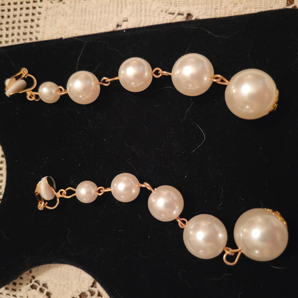 Elegant Pearl Drop Earrings